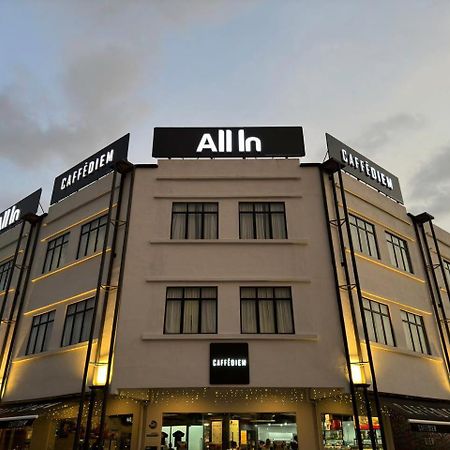 All In Hotel Kangar Kültér fotó