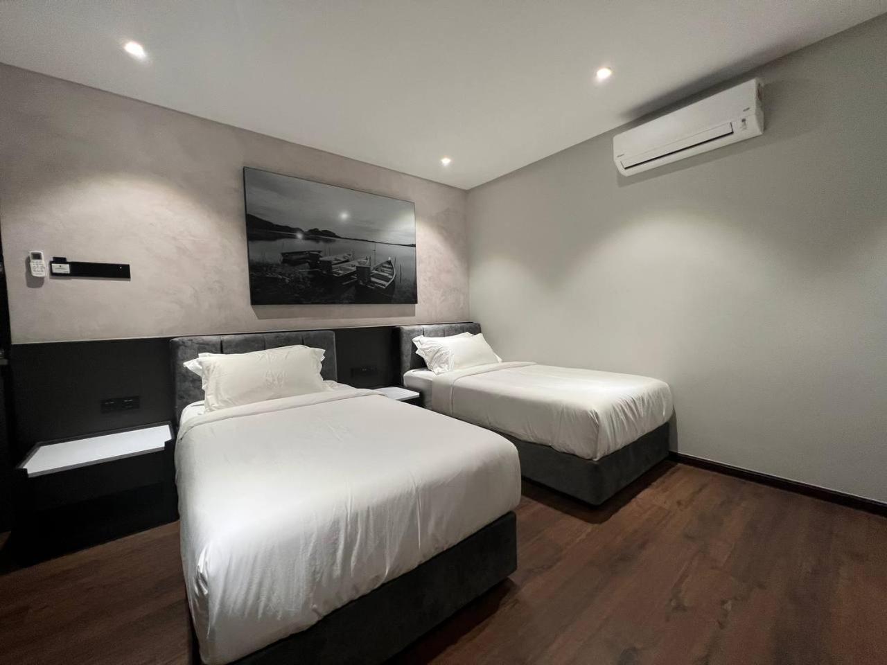 All In Hotel Kangar Kültér fotó