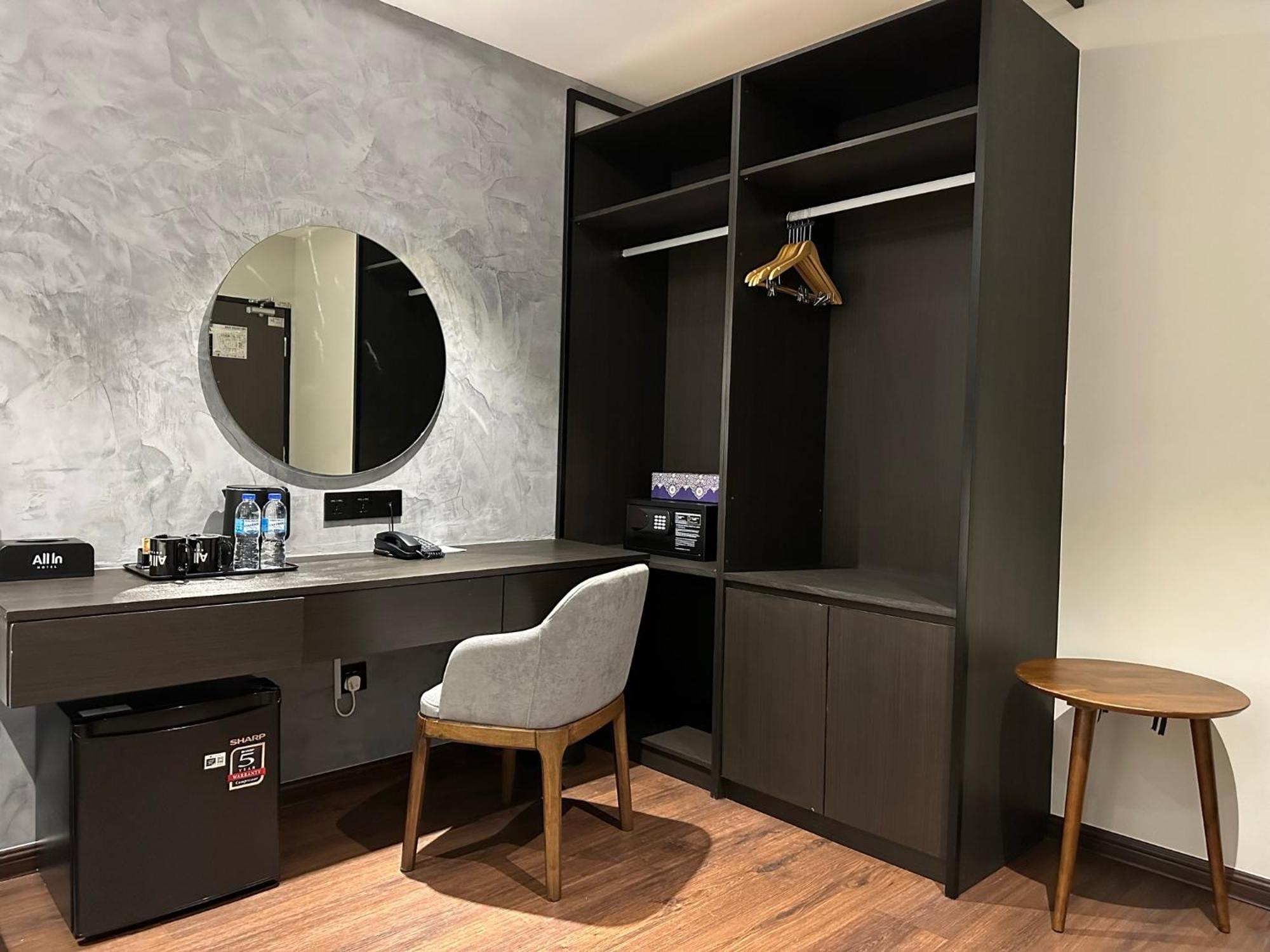 All In Hotel Kangar Kültér fotó