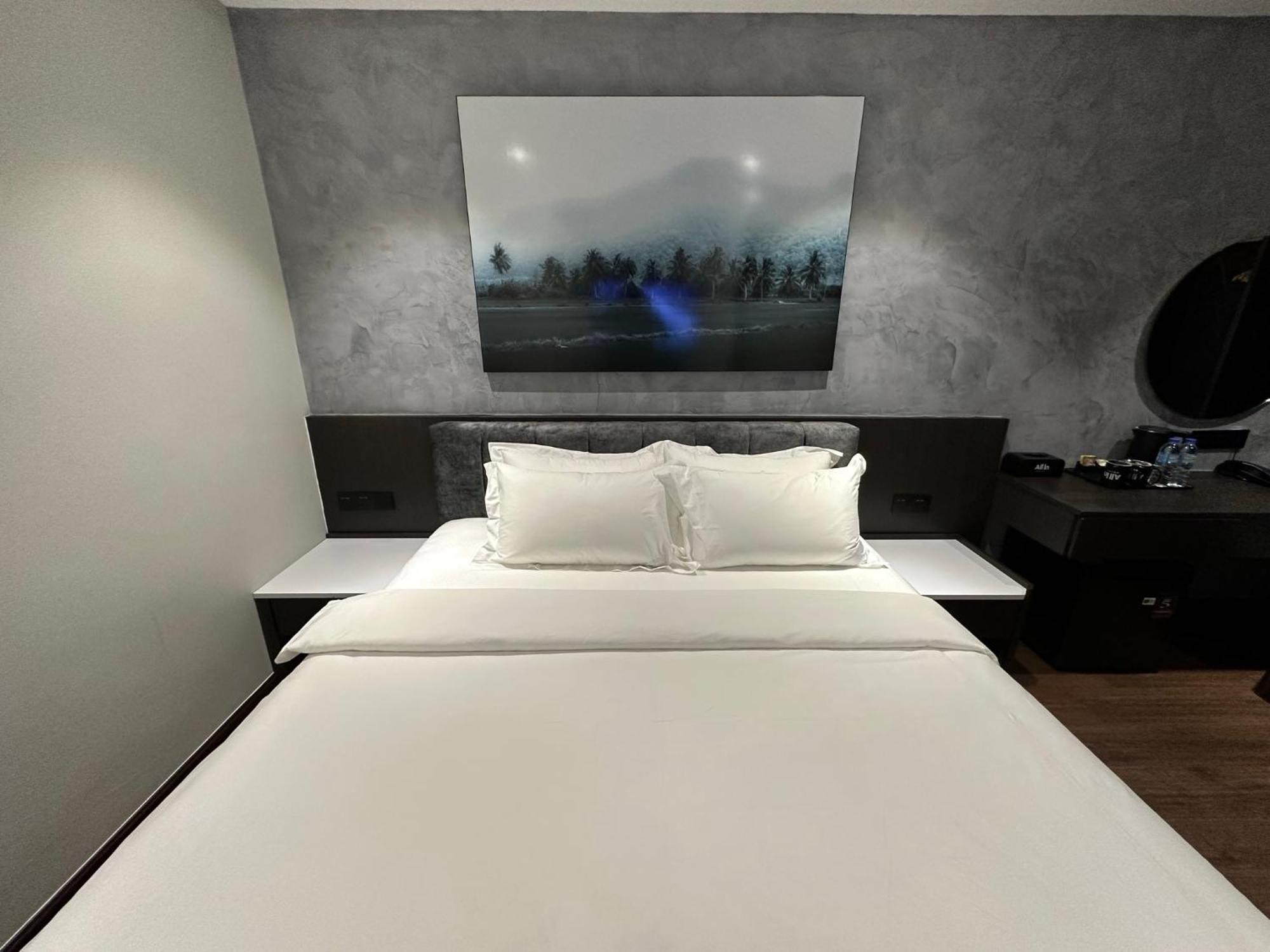 All In Hotel Kangar Kültér fotó